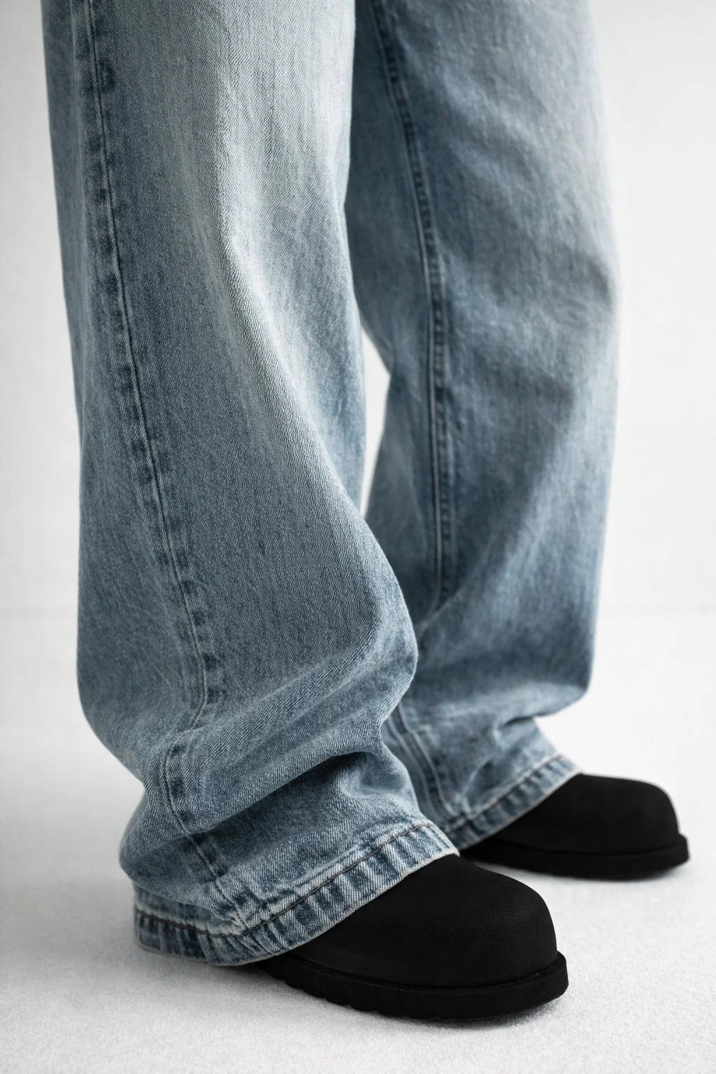 Relaxed Wide-Leg Washed Denim Jeans